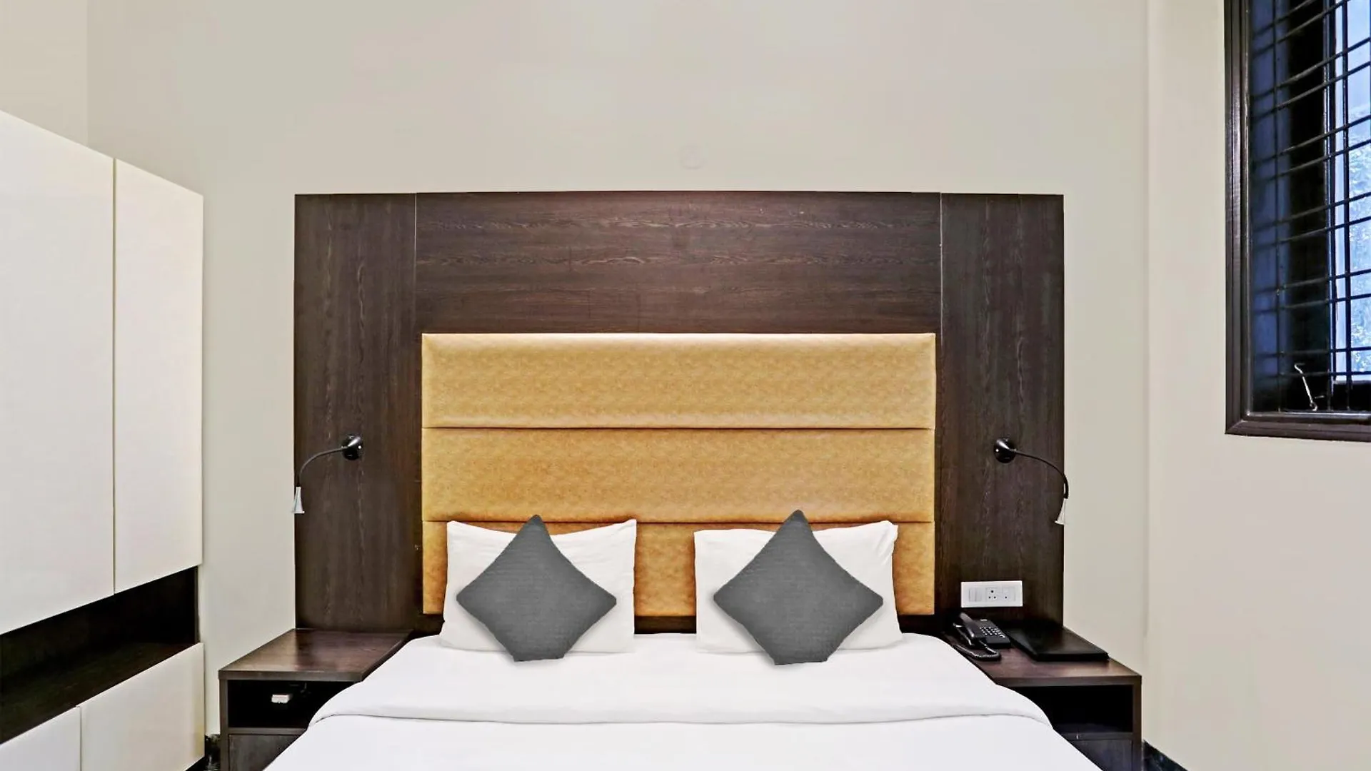 *** Hotell Townhouse 1184 N Stay Huda City Center Gurgaon Indien